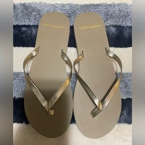 Tory Burch sandals size 6! Like New!